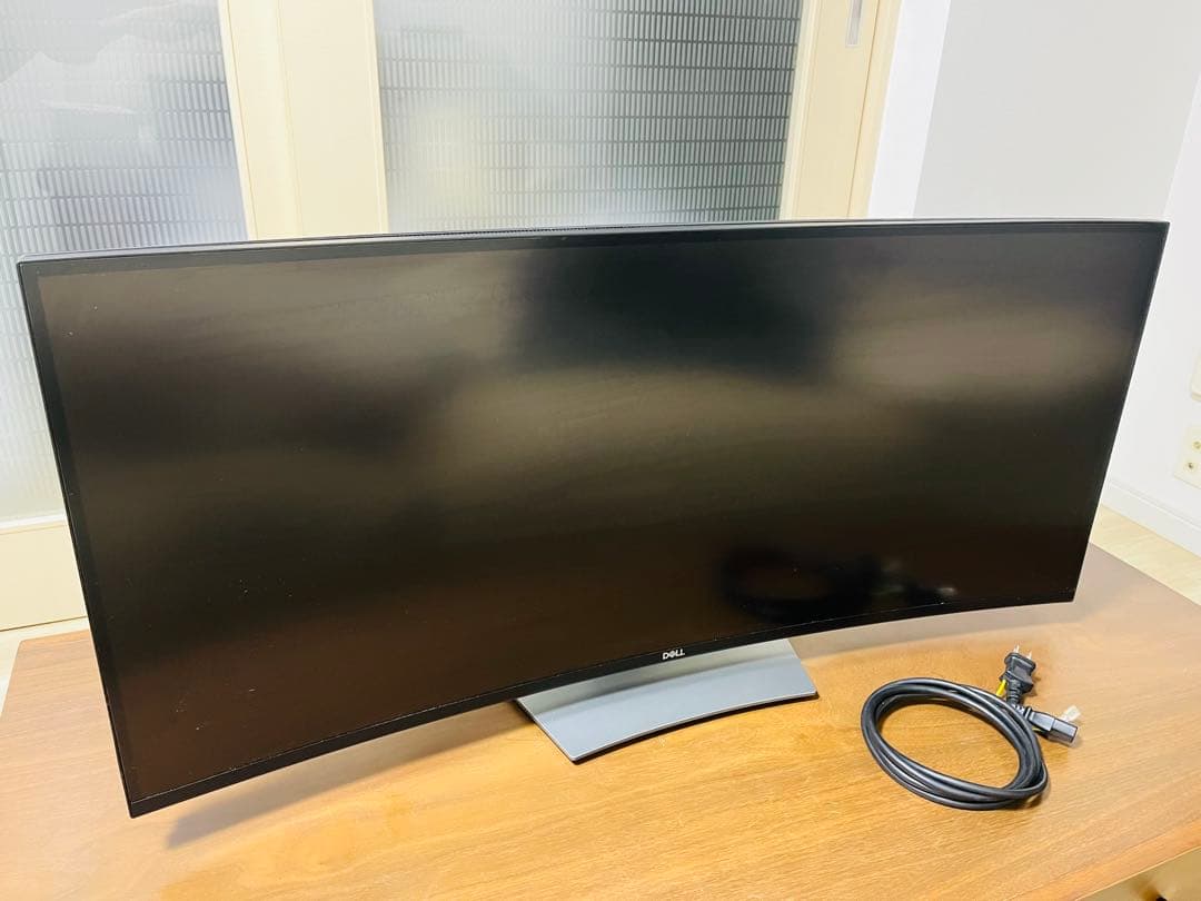 DELL U3818DW 湾曲モニター　本体