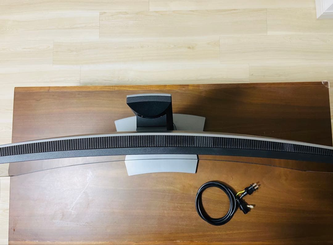 DELL U3818DW 湾曲モニター　本体