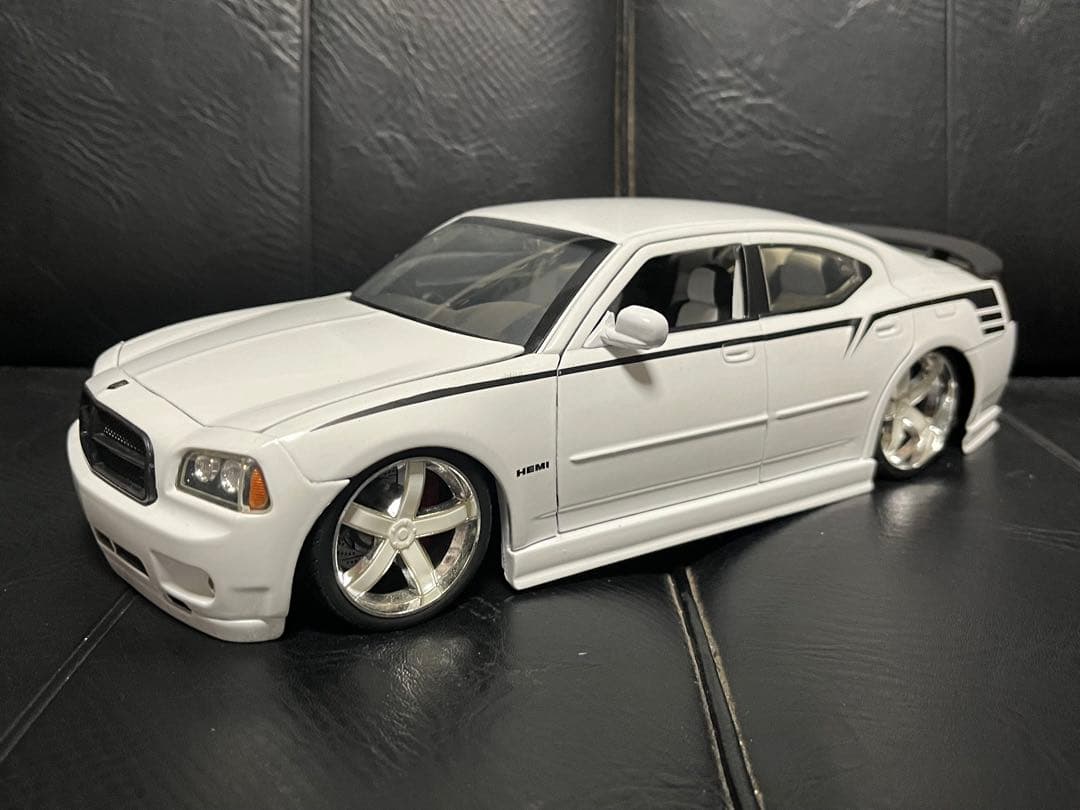 やんつけ　ダッジ チャージャー DODGE CHARGER 1/18
