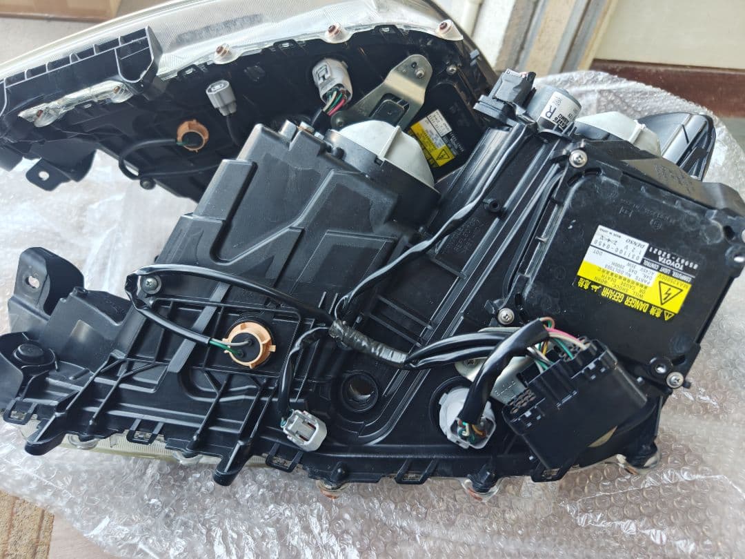 200系クラウン後期ヘッドライト　左右