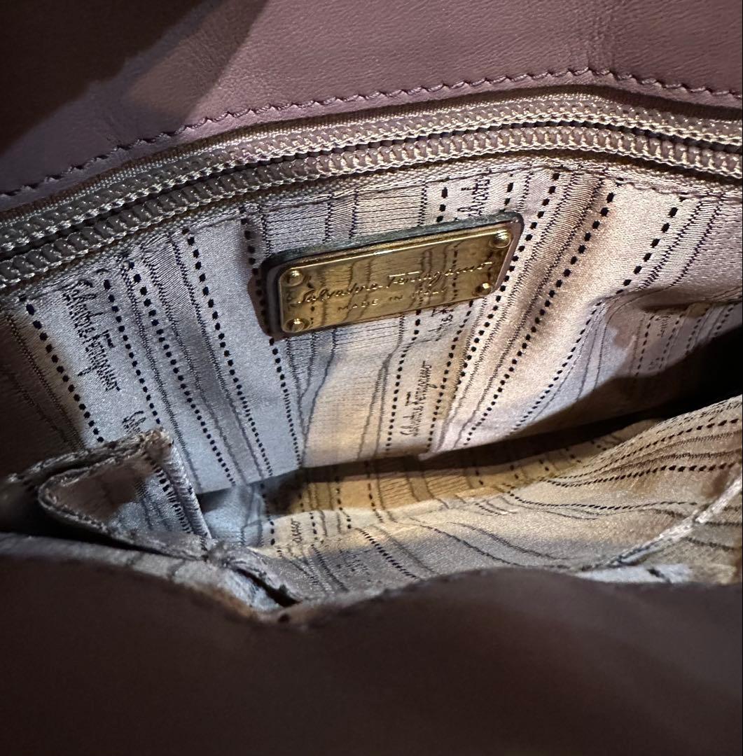 #Ferragamo ショルダーバッグ