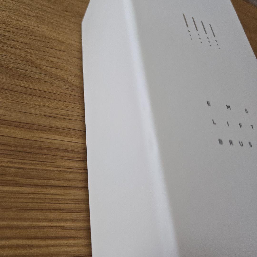 SALONIA サロニア　EMSリフトブラシ