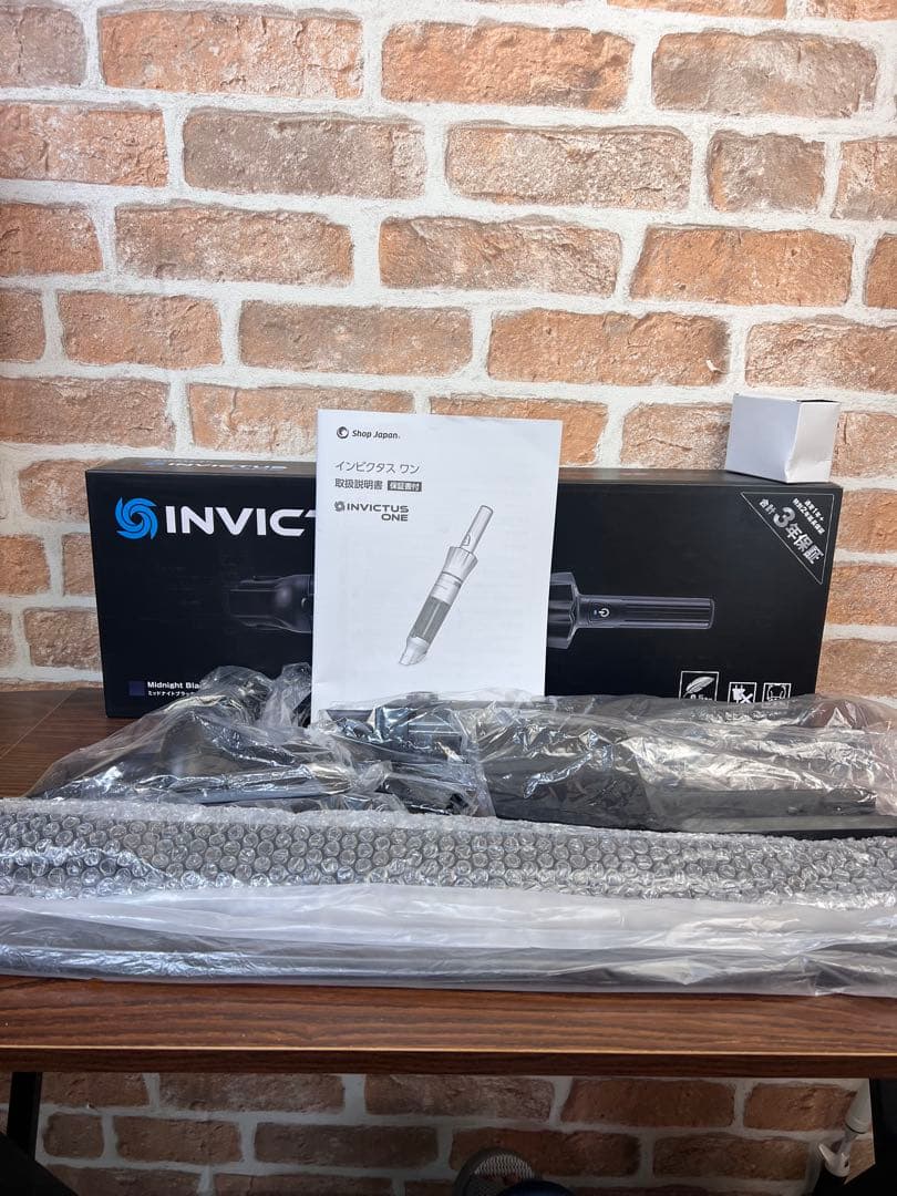 新品／未使用　INVICTUS ONE