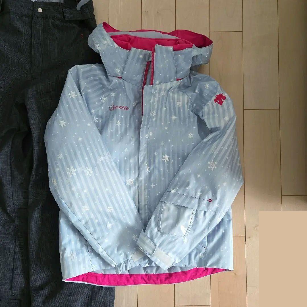 【未使用に近い・美品】DESCENTE スキー スノボ ウェア上下セット 150