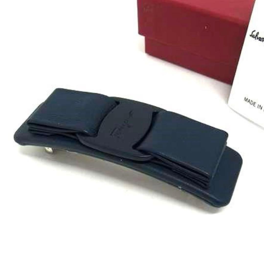 Salvatore Ferragamo ヴァラリボン レザー バレッタ