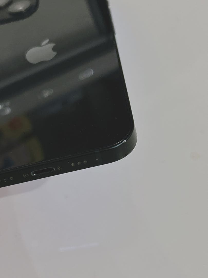 Apple iPhone 13 ブラック 本体