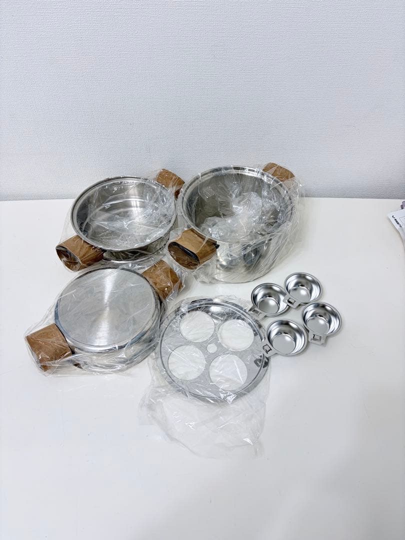 アムウェイ　4Lシチューパンセット　仕切り板と万能カップ付き