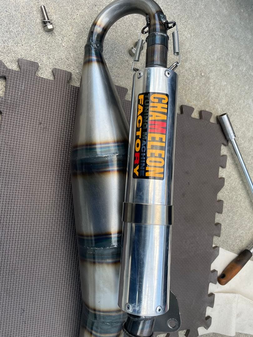 カメレオンファクトリー　ユーロチャンバー　 アドレス V100 マフラー