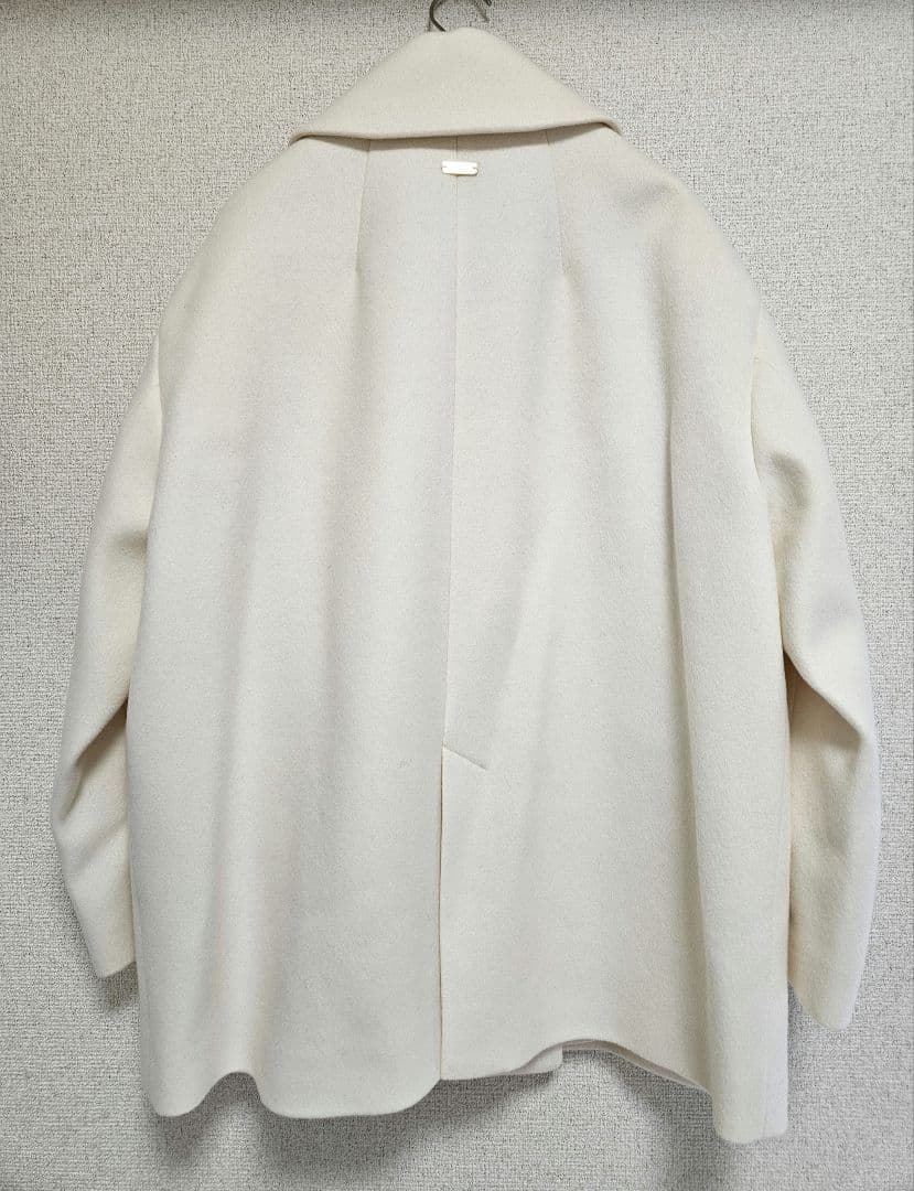 マイストラーダ　Pコート　白　Sサイズ