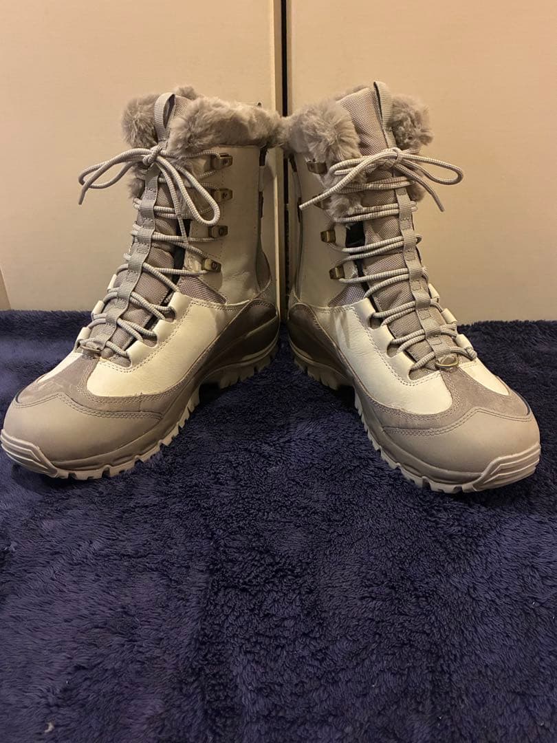 美品MERRELLサーモ レア ミッド waterproof vibram 24