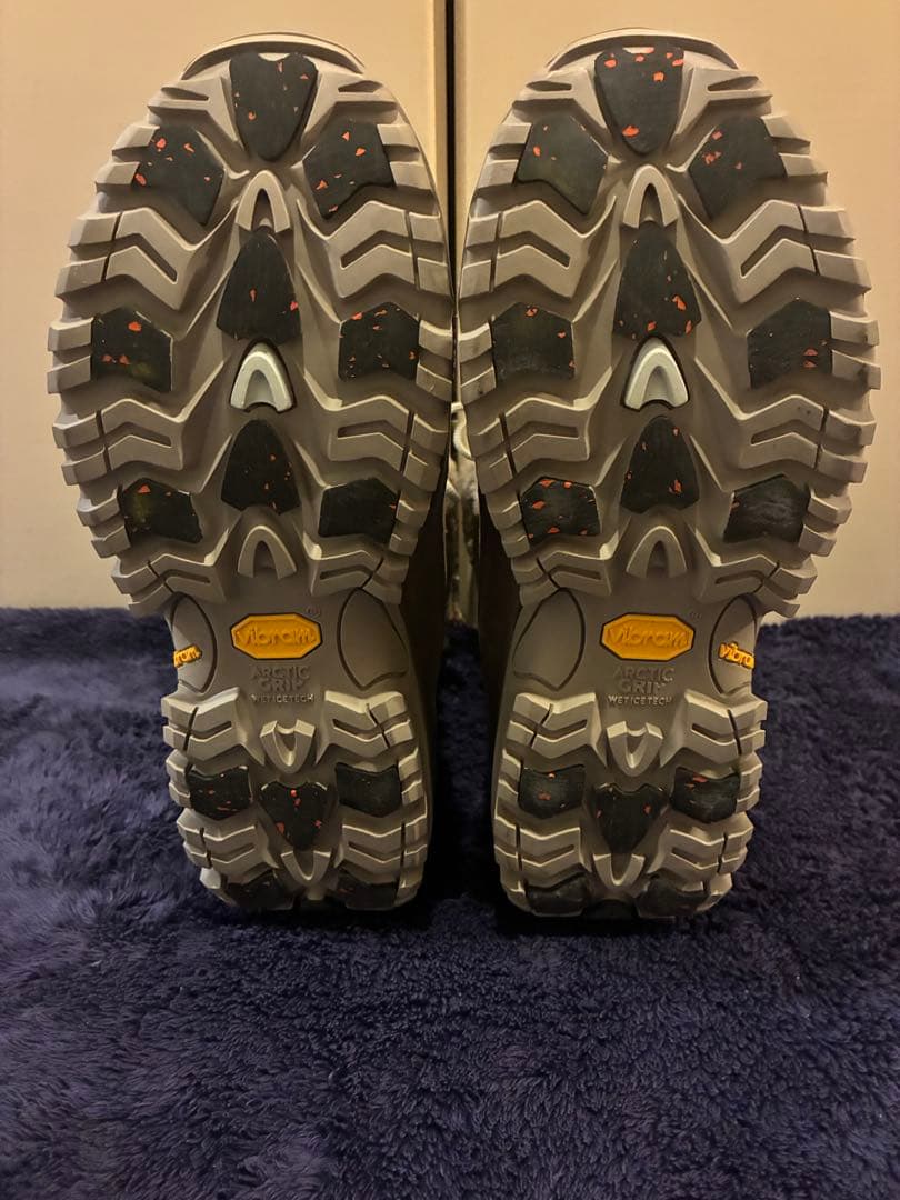 美品MERRELLサーモ レア ミッド waterproof vibram 24
