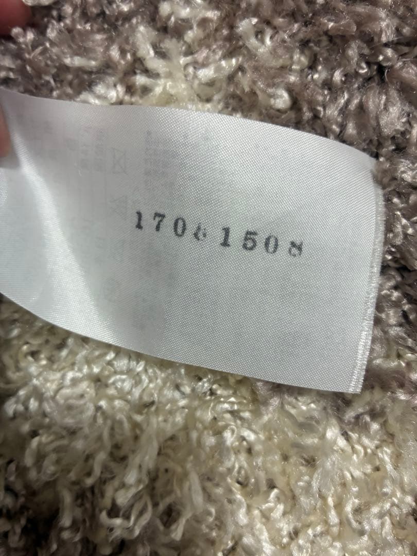 ベージュ 花柄 シャギーラグ 北欧　約240cm x 190cm