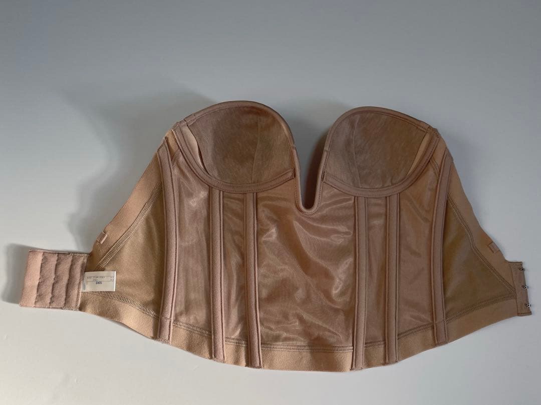 LaVénusブライダルインナー ビスチェ