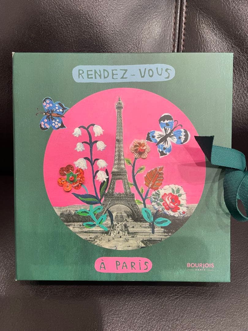 ギ*ク様 【未使用】 BOURJOIS ブルジョワ　アイシャドウ　チーク　ギフト