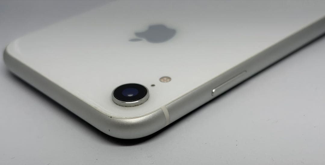 iPhone XR128GB白★美品★SIMフリー電池89% 元箱+新品フィルム