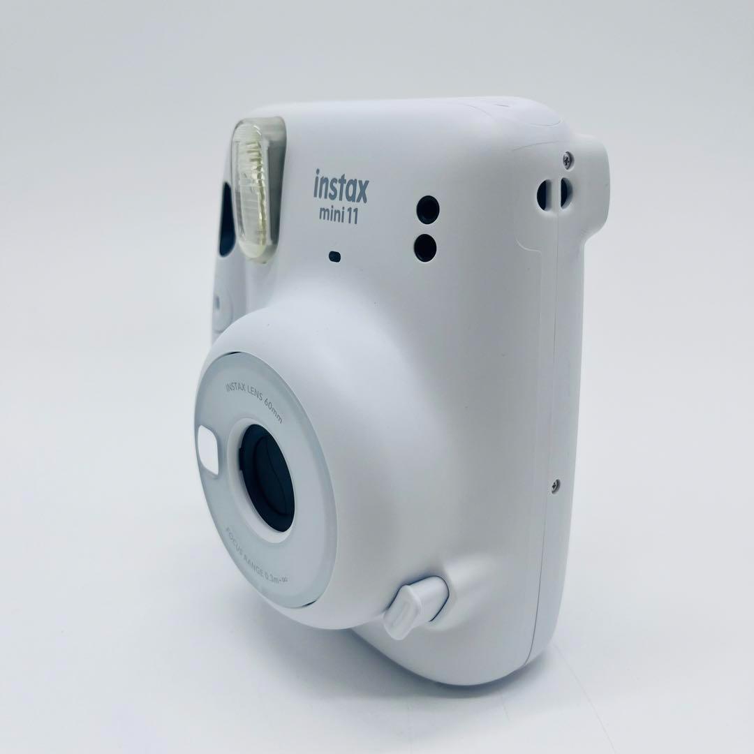 instax mini 11 チェキ　ホワイト　カメラ