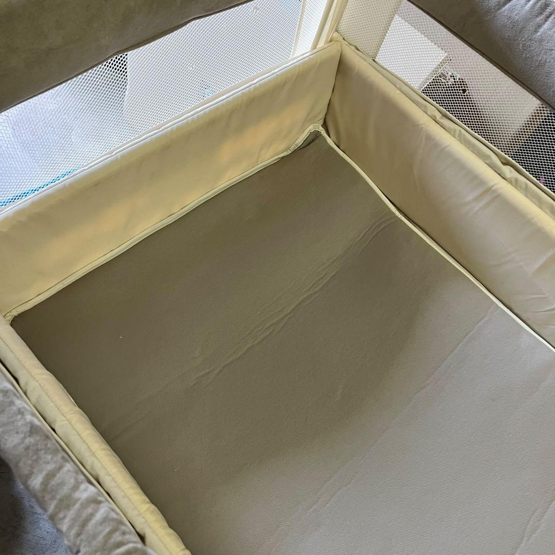 【美品】アップリカ ココネルエアープラス シュークリームGR ベビーベッド