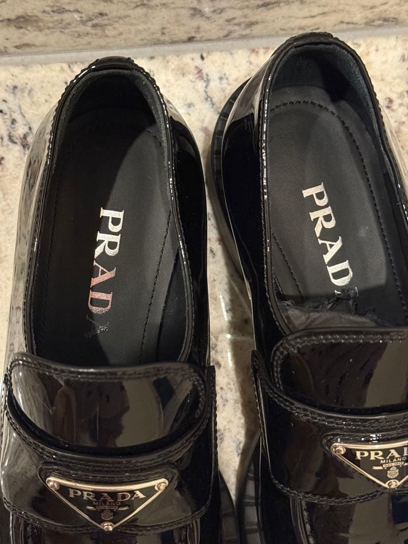 PRADA ローファー エナメル 37cm ブラック
