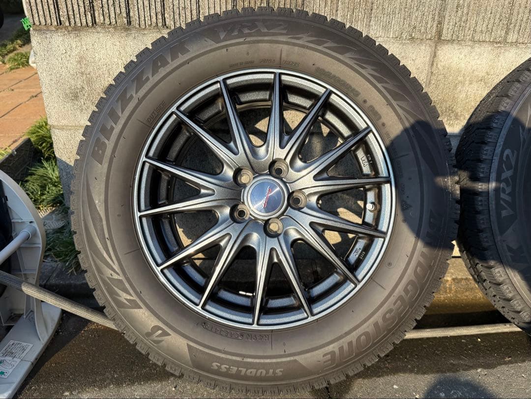 中古VELVA SPORT2 15インチ 6J 5穴 PCD100 +43