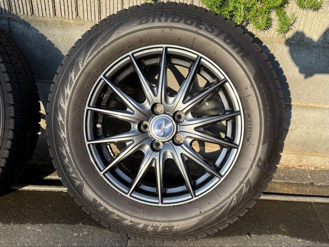 中古VELVA SPORT2 15インチ 6J 5穴 PCD100 +43