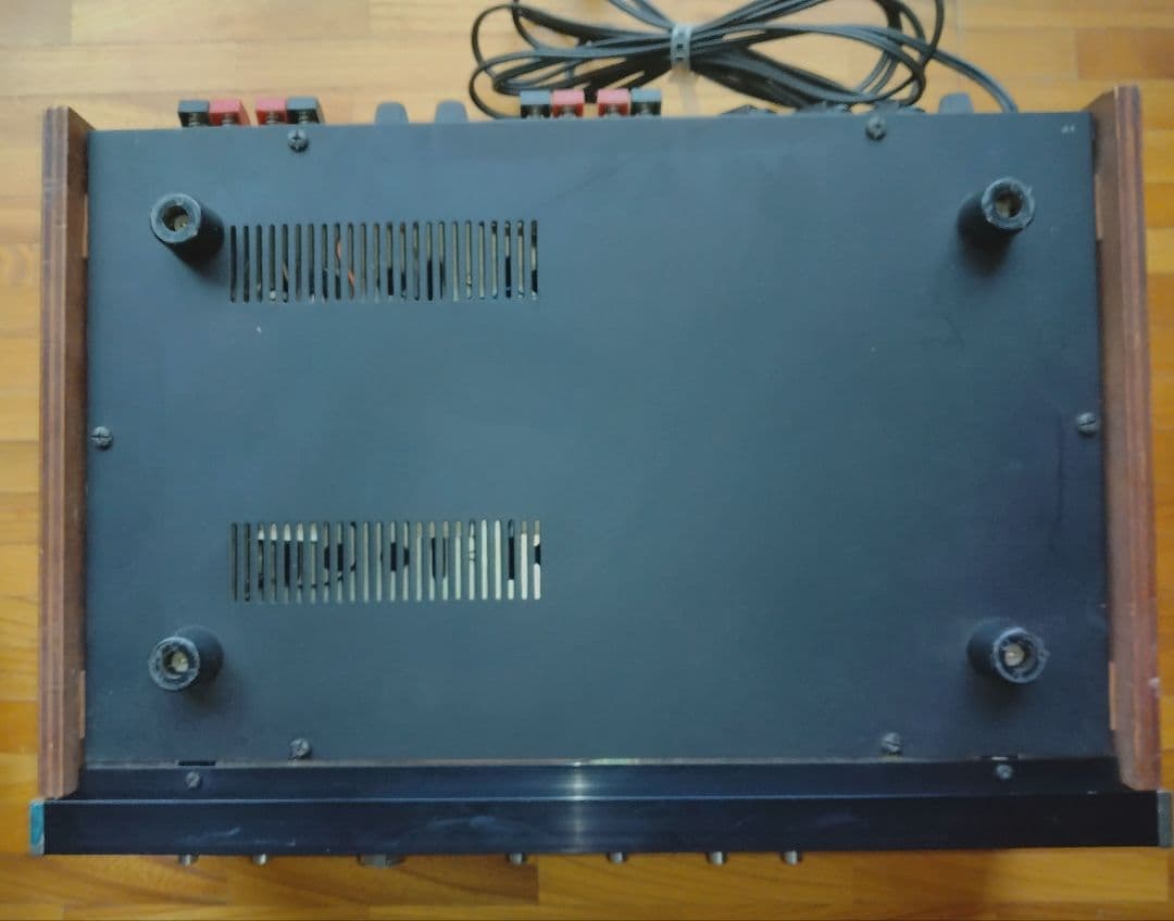 LDH様限定サンスイプリメインアンプAU666中古整備完動品