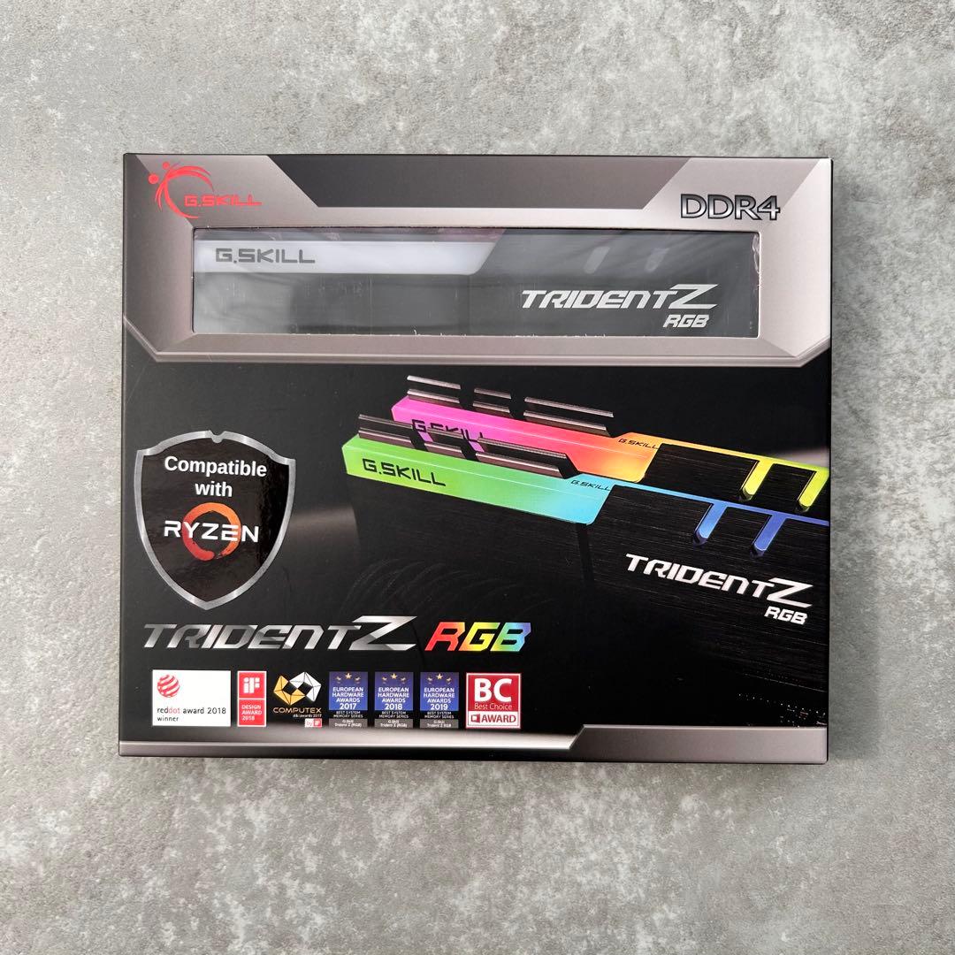 メモリー G.Skill Trident Z RGB 3200MHz DDR4 32GB