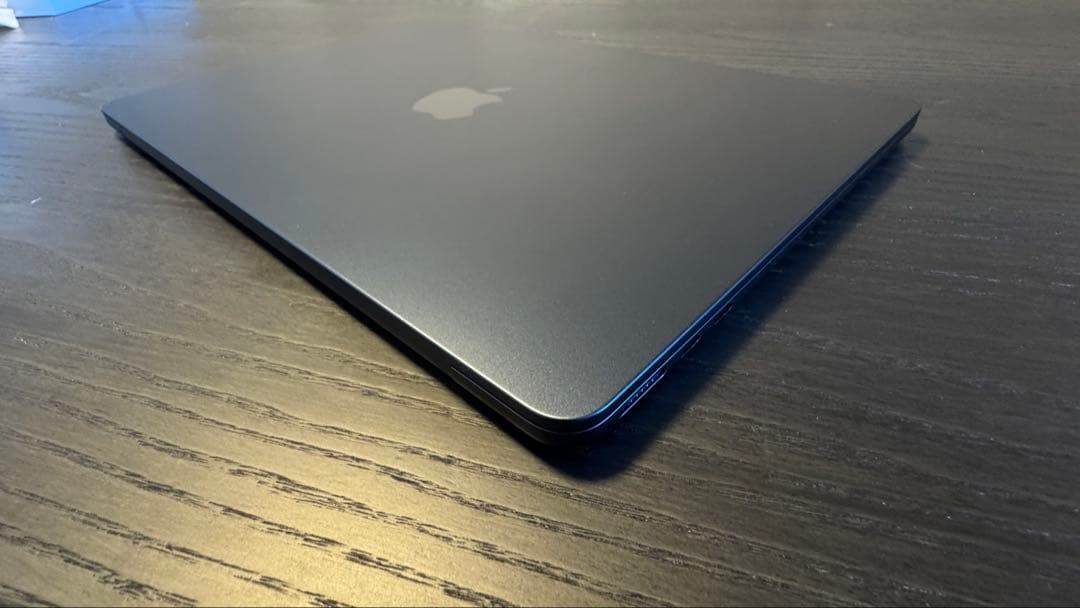 M2 MacBook Air 2022 ミッドナイト 13.6インチ