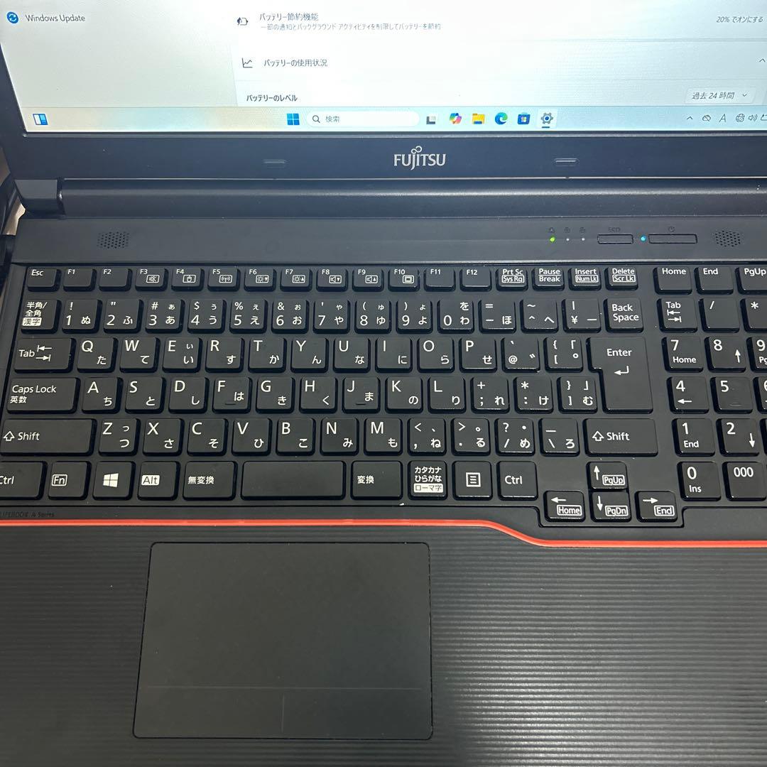 Fujitsu ノートPC Core i3 8GB 112GB