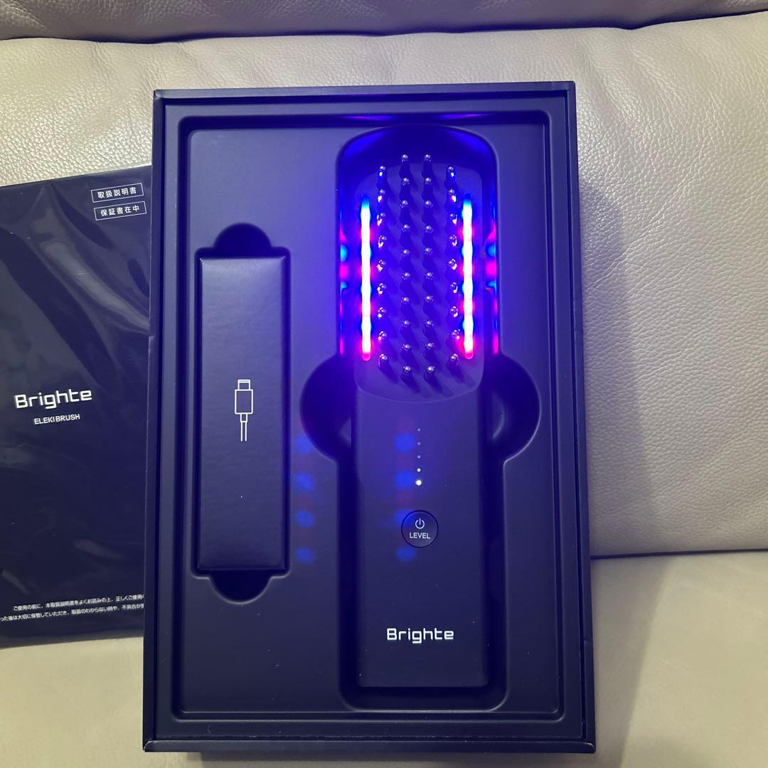 L*a様 【通電確認のみ】正規品Brighteエレキブラシ美顔器