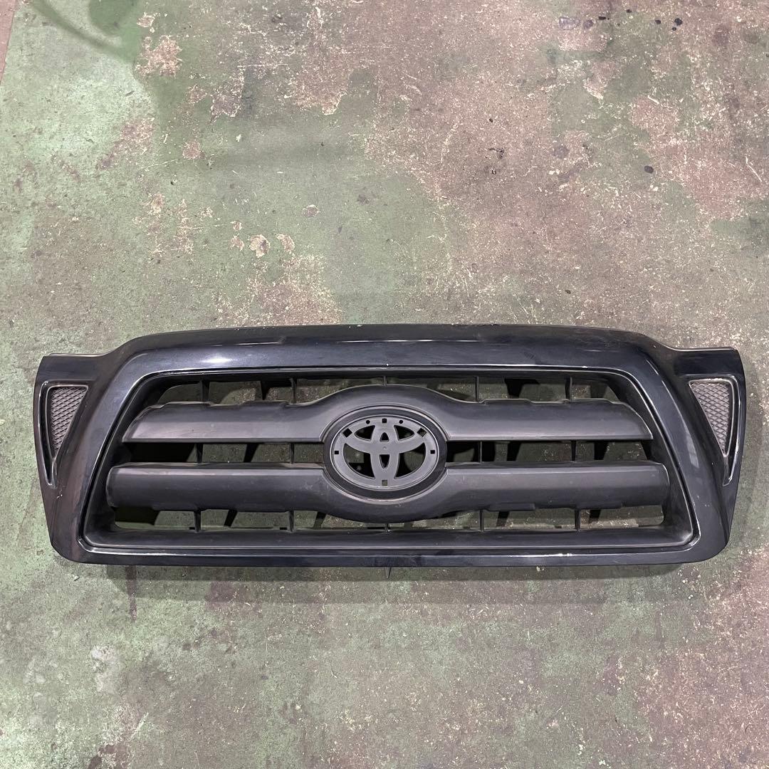 US TOYOTA トヨタ TACOMA タコマ 純正フロントグリル 艶消し黒