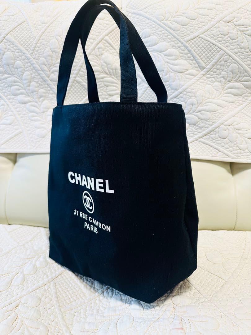 CHANELノベルティ☆トートバッグ新品未使用品キャンバス黒裏地ピンク色ブラック