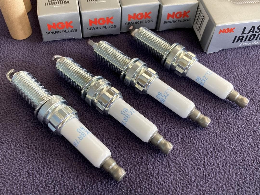 正規品 NGK スパークプラグ  MINI JCW ILZKBR7B8G