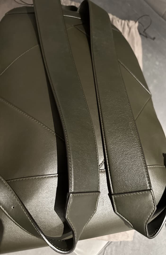 BOTTEGAVENETA ボッテガヴェネタ リュック・デイパック オリーブ