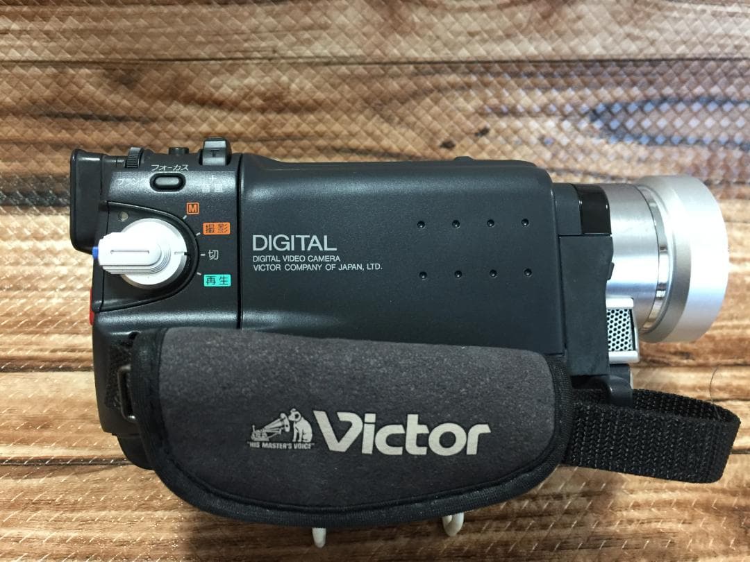 撮影再生ダビングOK　Victor　GR-DVF305K　付属品有　液晶大画面