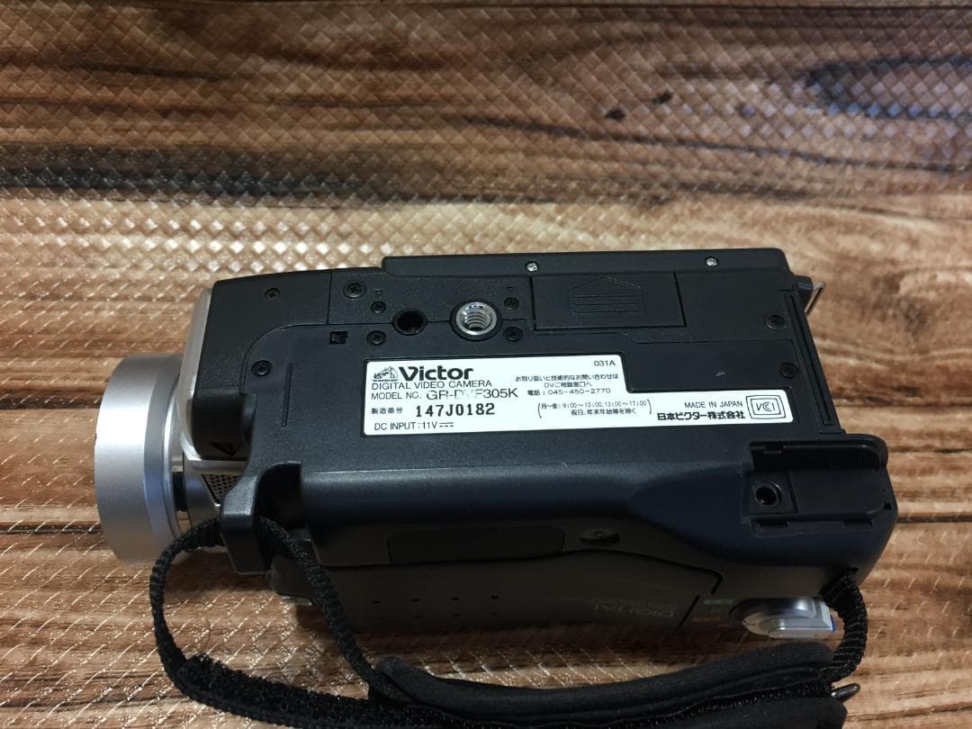 撮影再生ダビングOK　Victor　GR-DVF305K　付属品有　液晶大画面