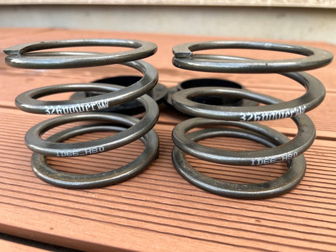 326Power ヘルパースプリング　id66 h80 2.5k