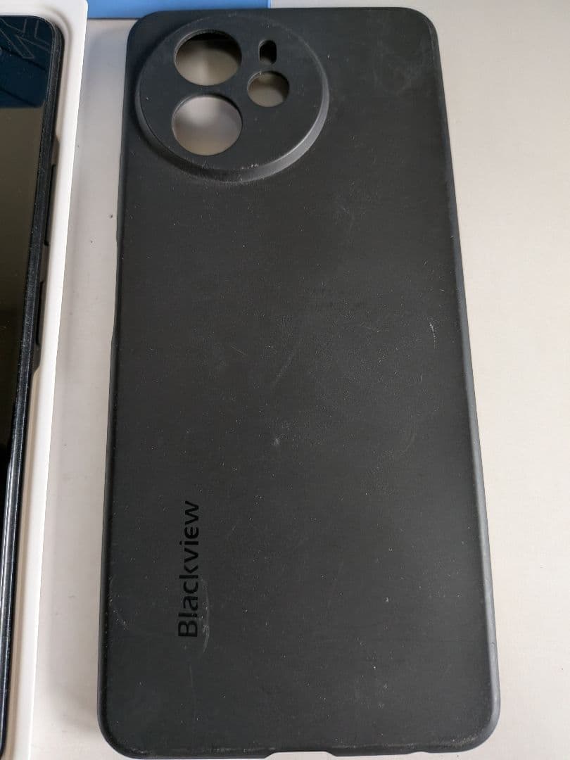 Blackview Shark 8 本体 ケース付き