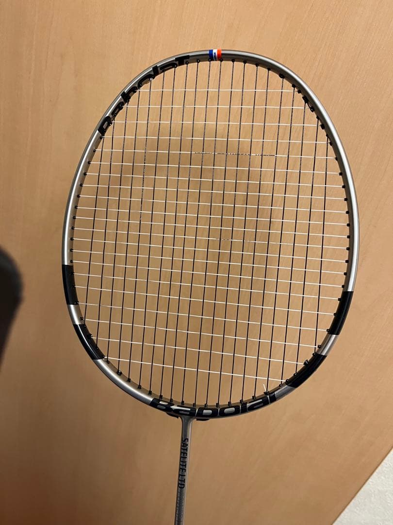2本 限定 バボラ バドミントン ラケット サテライト リミテッド パワー
