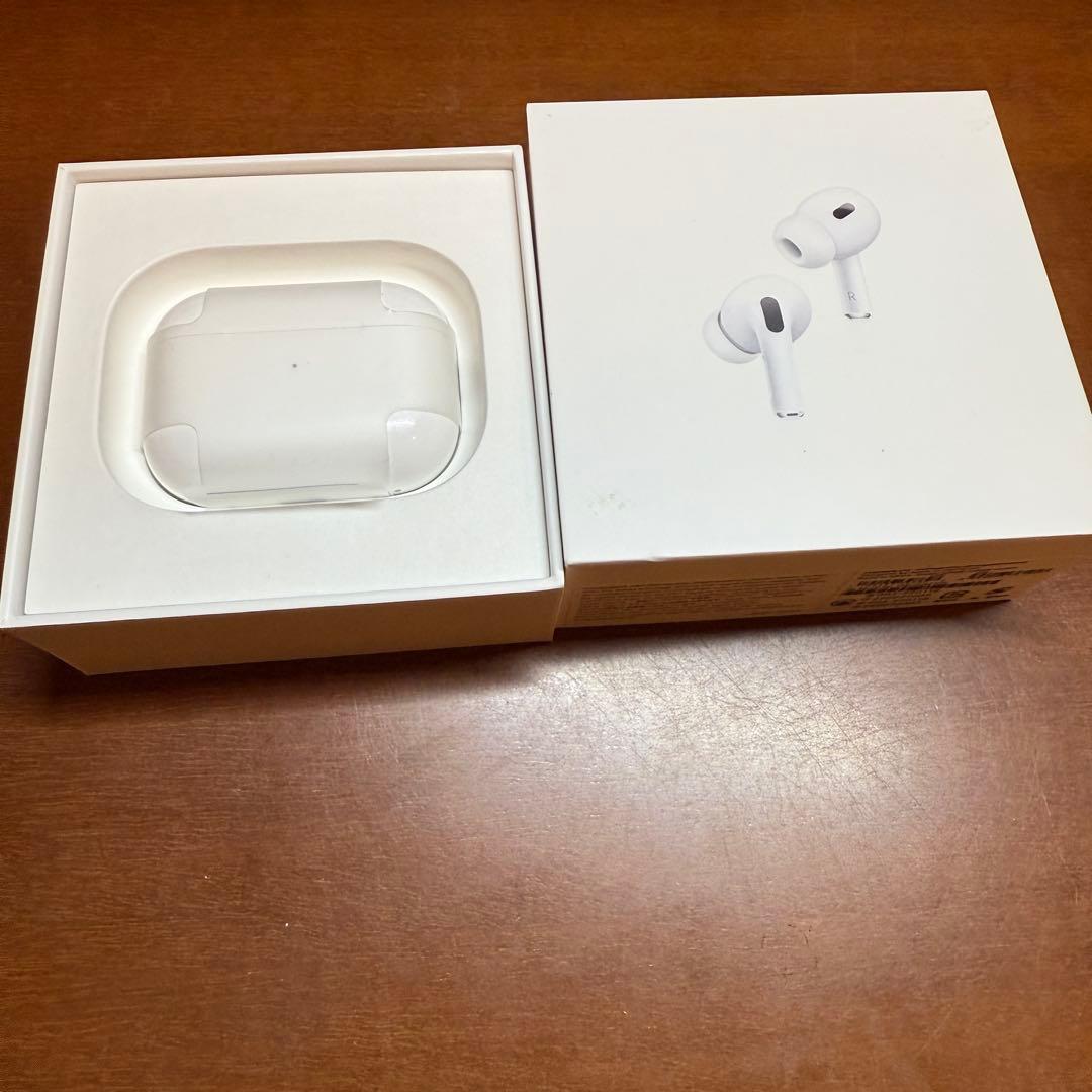 AirPods Pro 第2世代 MagSafe充電ケース付き MQD83J/A