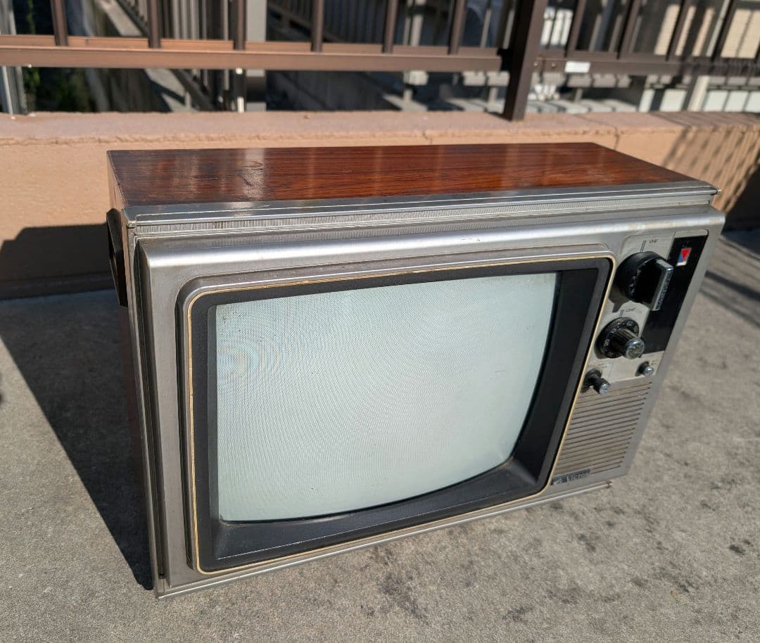 希少！！ビクター カラーTV　c-3514型 ブラウン管TV 木目調　ジャンク