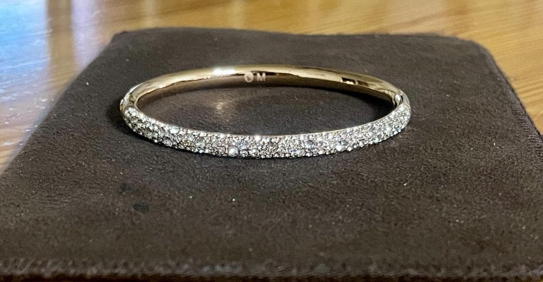 スワロフスキー Sublima バングル スノーパヴェ ローズゴールドトーン