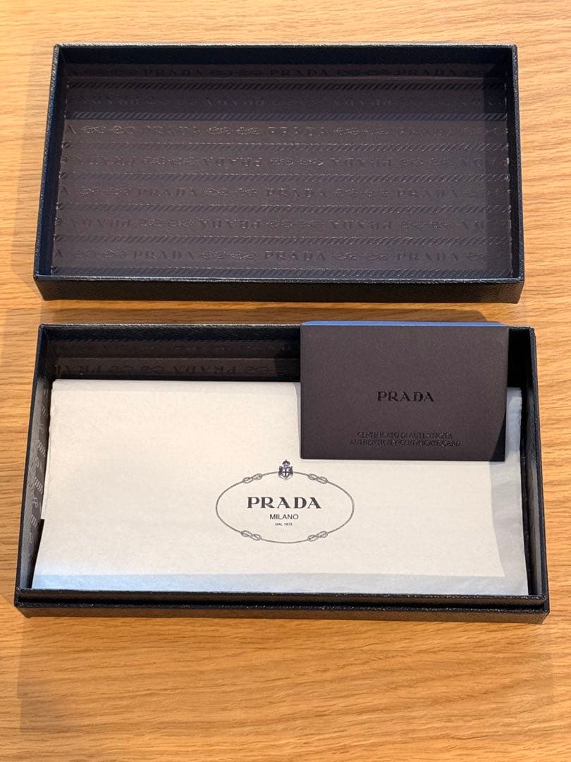 【美品】プラダ 1MH132 サフィアーノ マルチカラー 長財布　箱付