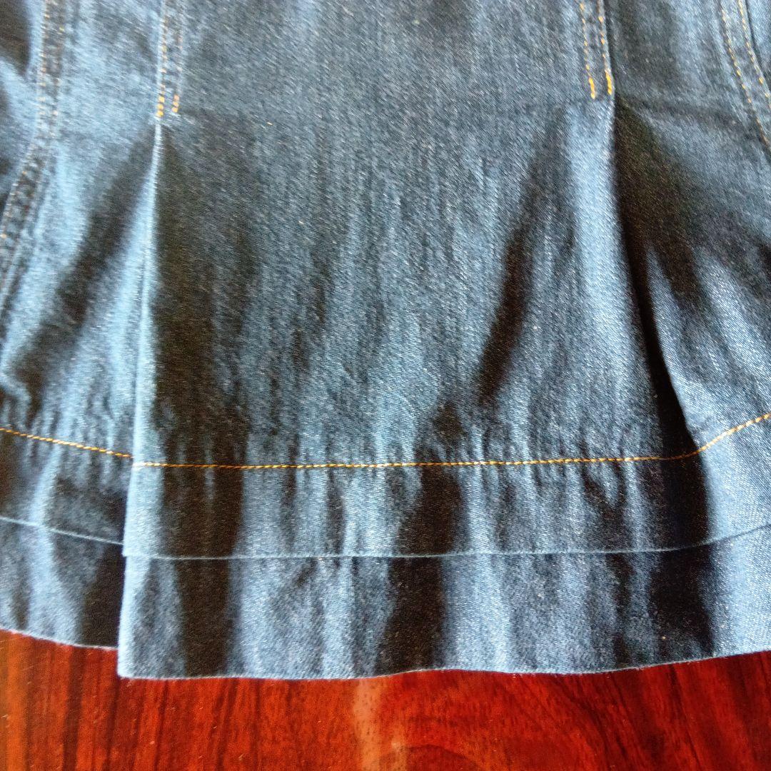 バックのうさぎ刺繍が可愛いデニムジャケット