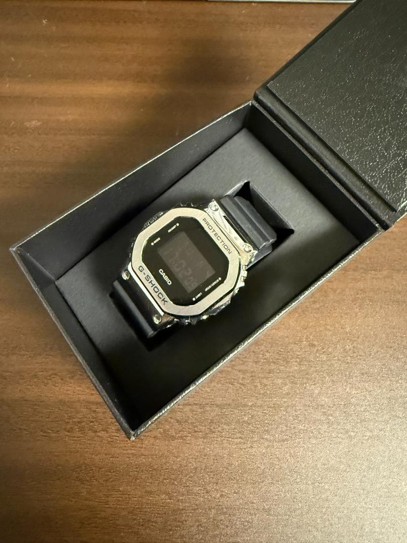 【美品！早い者勝ち！】G-SHOCK GM-5600U-1JF