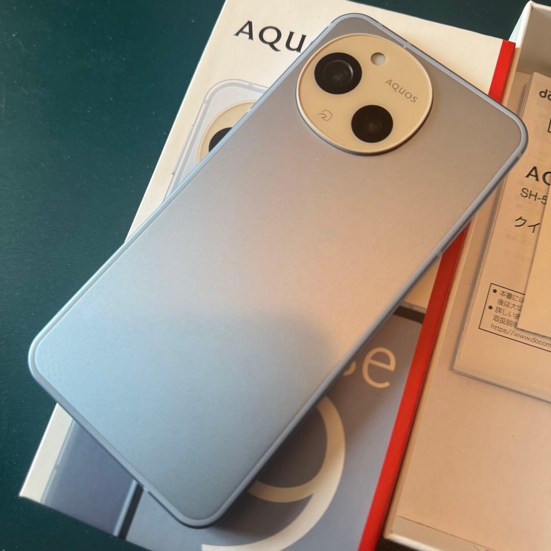 美品　箱付き　AQUOS sense 9 ドコモ