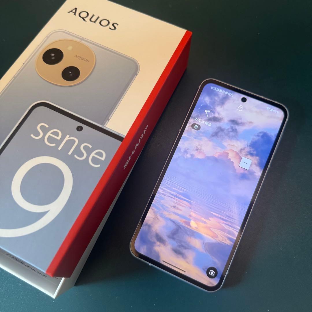 美品　箱付き　AQUOS sense 9 ドコモ