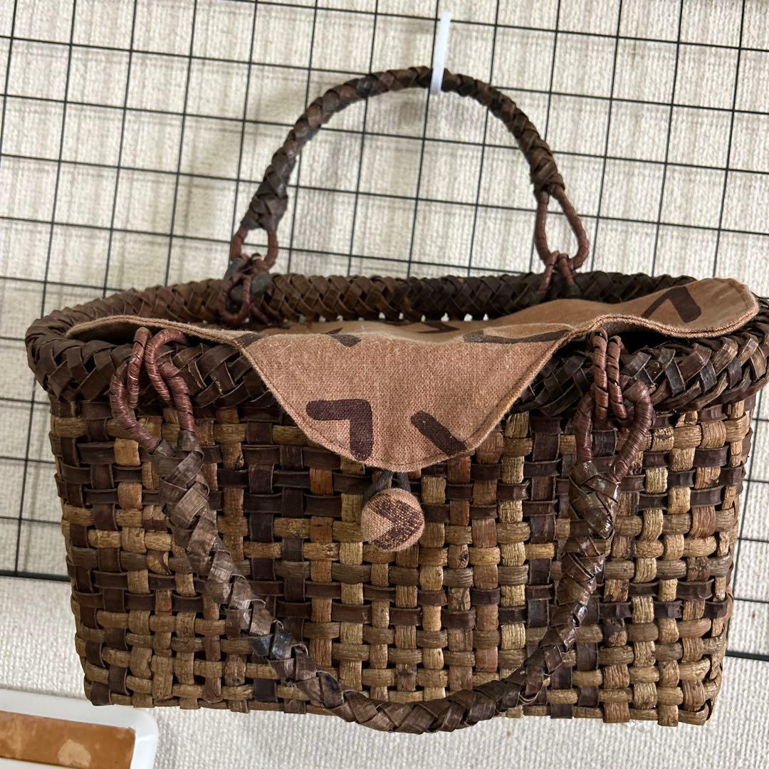 葡萄のツル編み込みかごバッグ 中型 天然素材