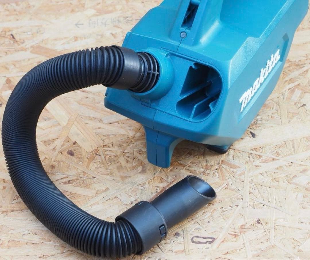 マキタ　CL121D　充電器付　バッテリーなし