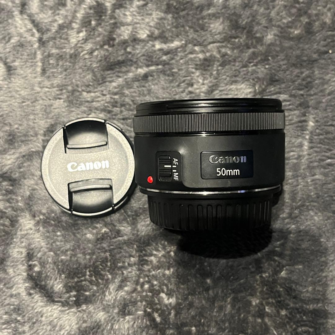 Canon EOS Kiss X8i 一眼レフカメラセット（レンズ3本付)