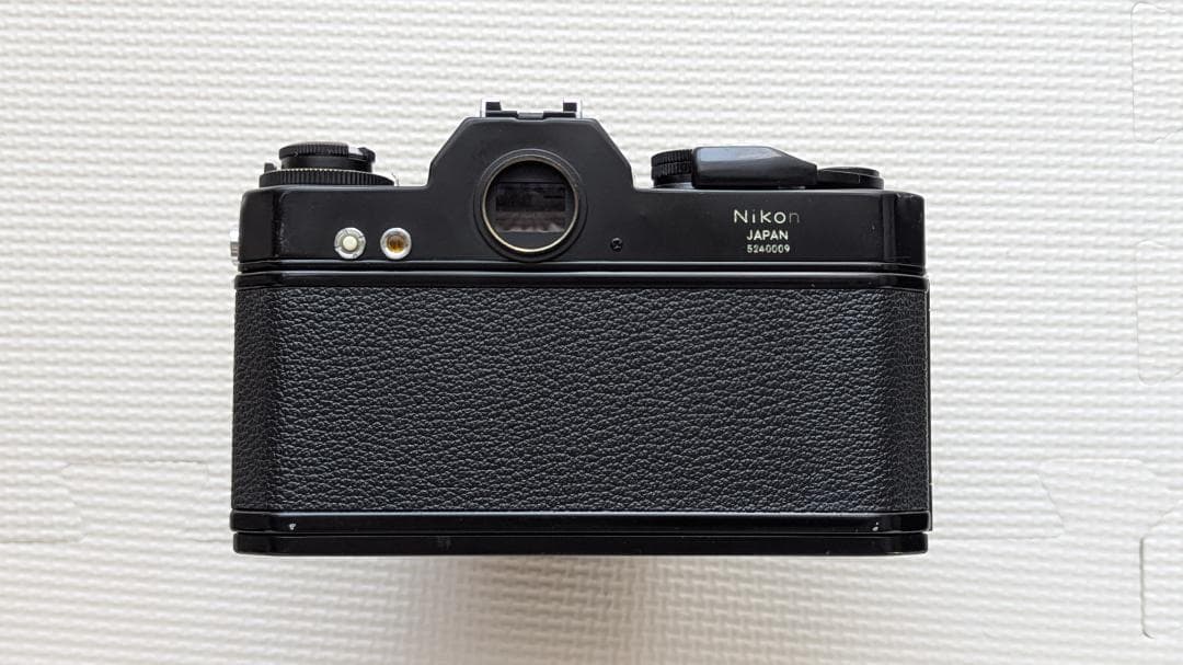 美品 NIKON Nikomat EL モルト新品交換済・50mm・電池２個